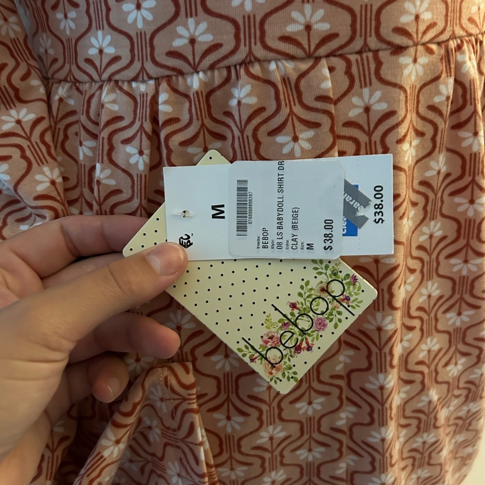 Patterned Dress - Picture 4 of 5